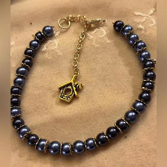 Set of 4 Blue Iris mother of pearl colored bracelets w/charms - Picture 11 of 11